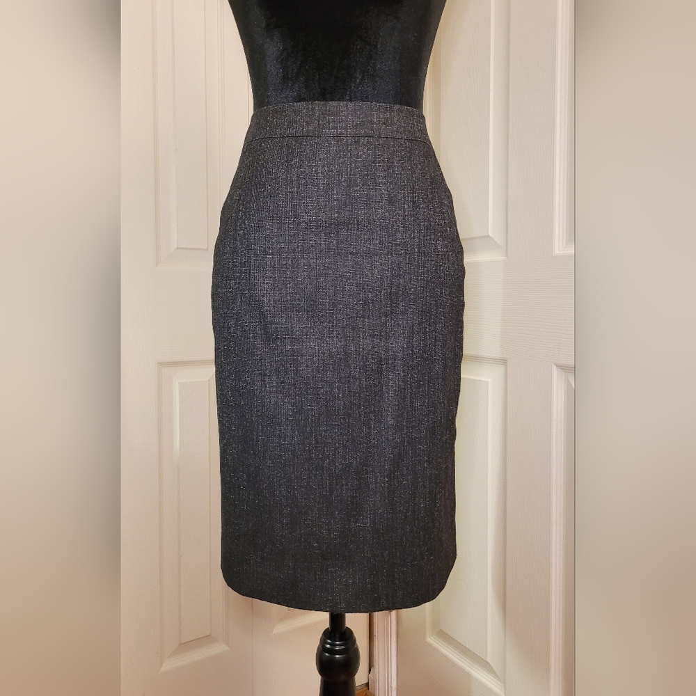 Ann Taylor Black Wool - Blend Pencil Skirt Size 4